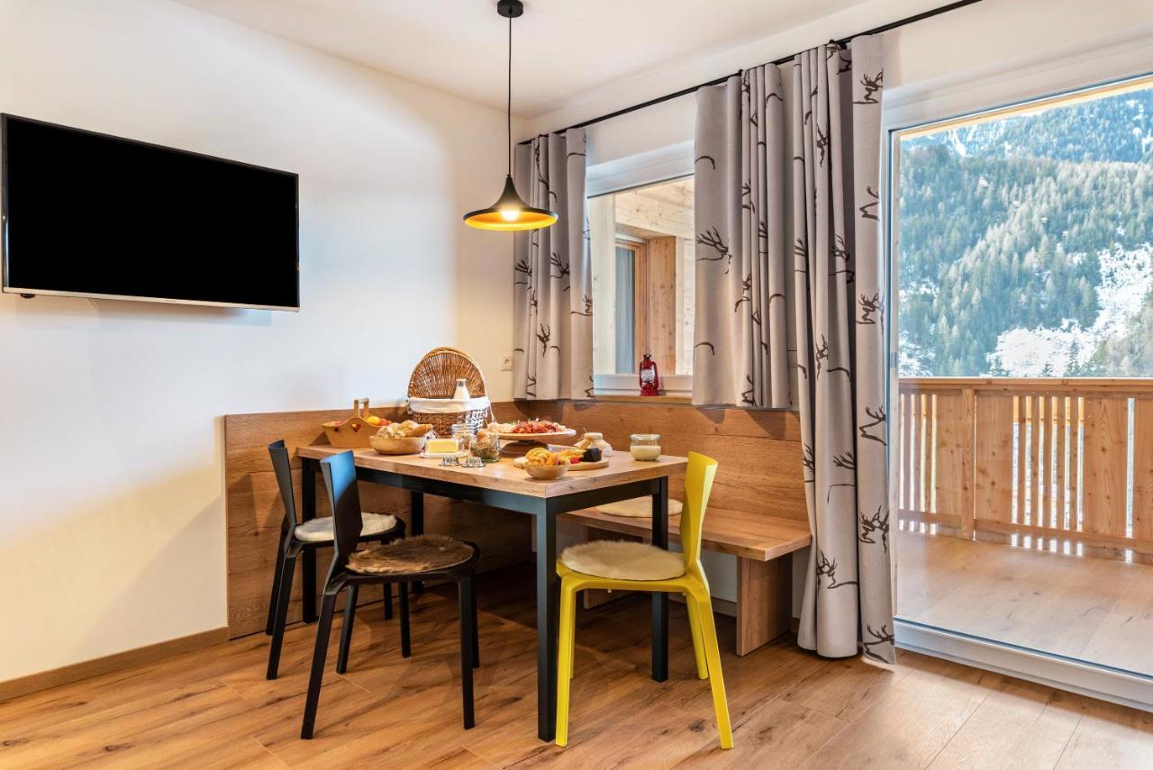 Balbeinhof Apt Hirsch Luson Eksteriør billede